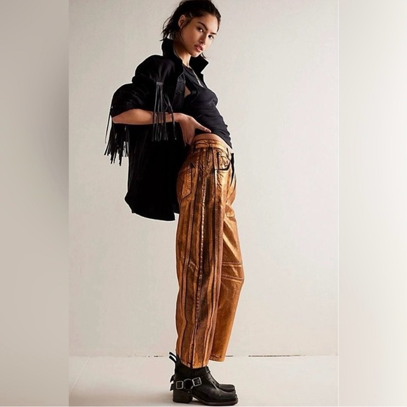 NWT We The Free x Free People Good Luck Gold Metallic Horseshoe Barrel Jeans - Picture 3 of 13